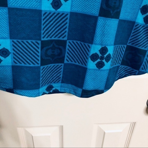 Fun Lularoe Top in Blue with geometric Pattern - Picture 5 of 9